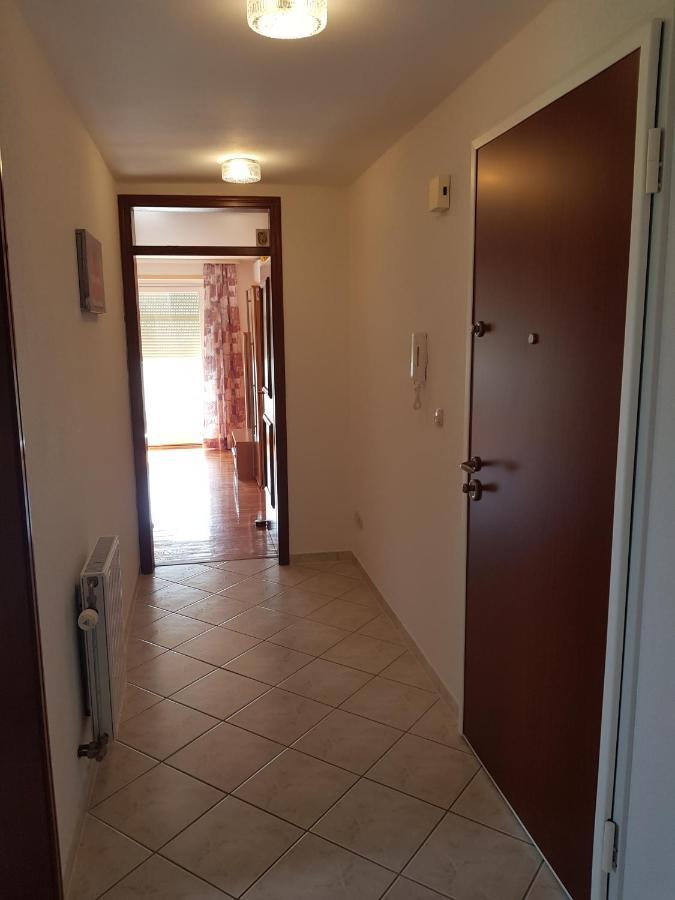 Apartmani Krajnovic Fazana Bagian luar foto