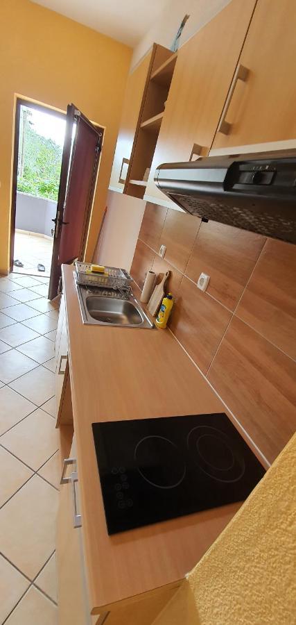 Apartmani Krajnovic Fazana Bagian luar foto