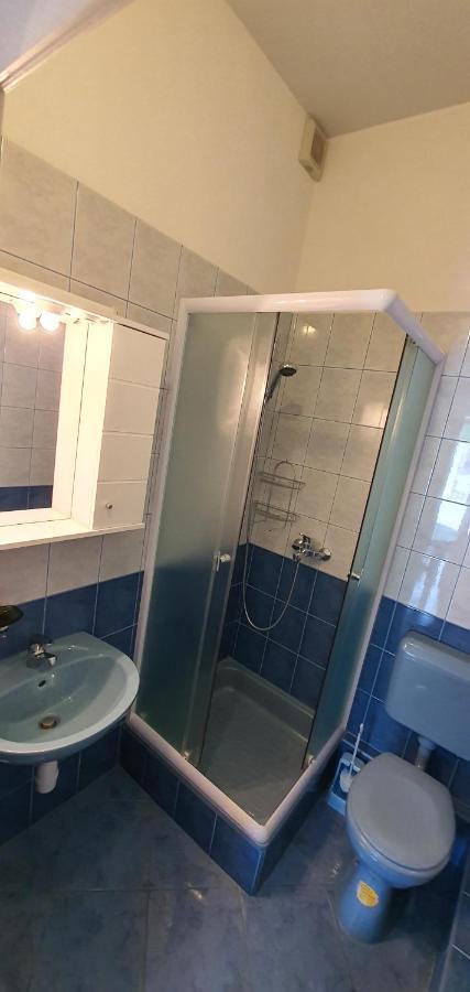 Apartmani Krajnovic Fazana Bagian luar foto