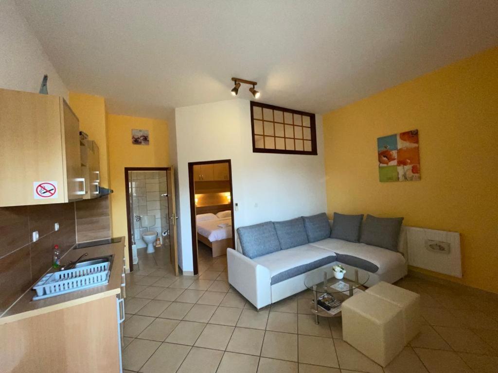 Apartmani Krajnovic Fazana Bagian luar foto