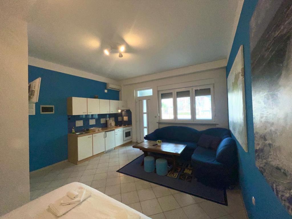 Apartmani Krajnovic Fazana Bagian luar foto