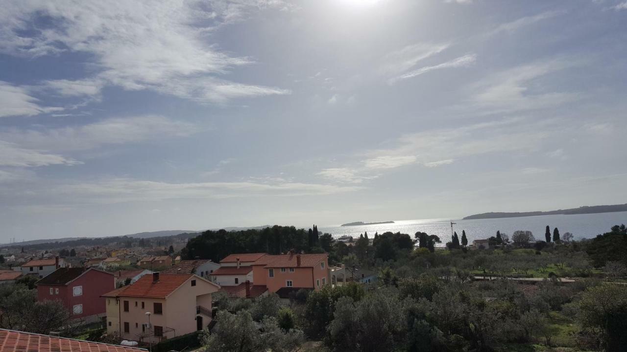 Apartmani Krajnovic Fazana Bagian luar foto