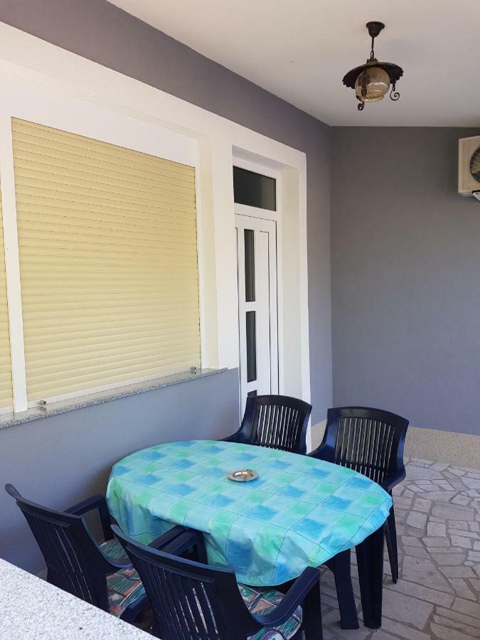 Apartmani Krajnovic Fazana Bagian luar foto