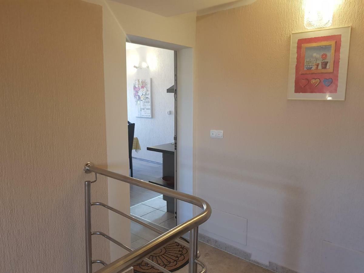 Apartmani Krajnovic Fazana Bagian luar foto